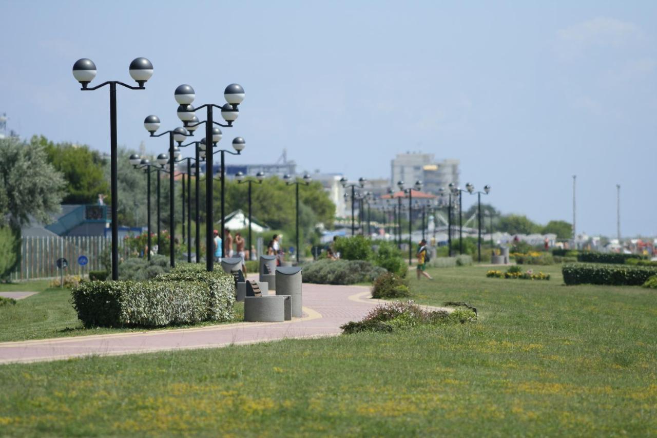 Appartamento Sole B Bibione Esterno foto